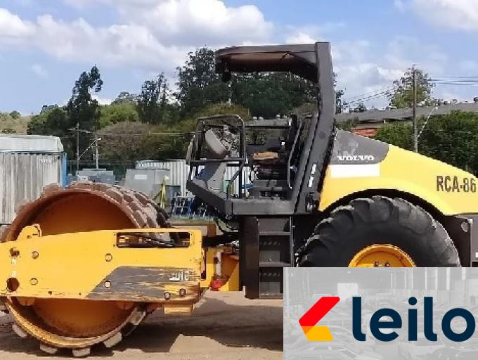 VOLVO ROAD MACHINERY SD 105 F 