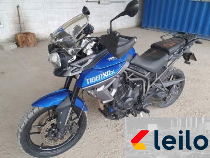 TRIUMPH TIGER 800 XRX 15/15
