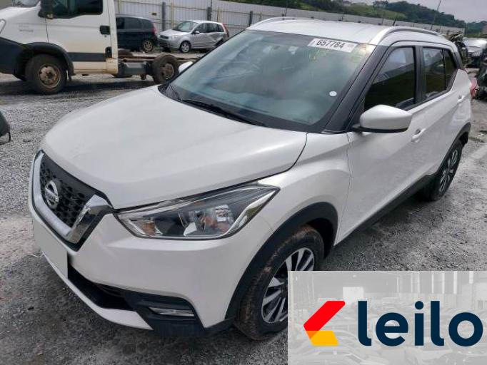 NISSAN KICKS 18/18