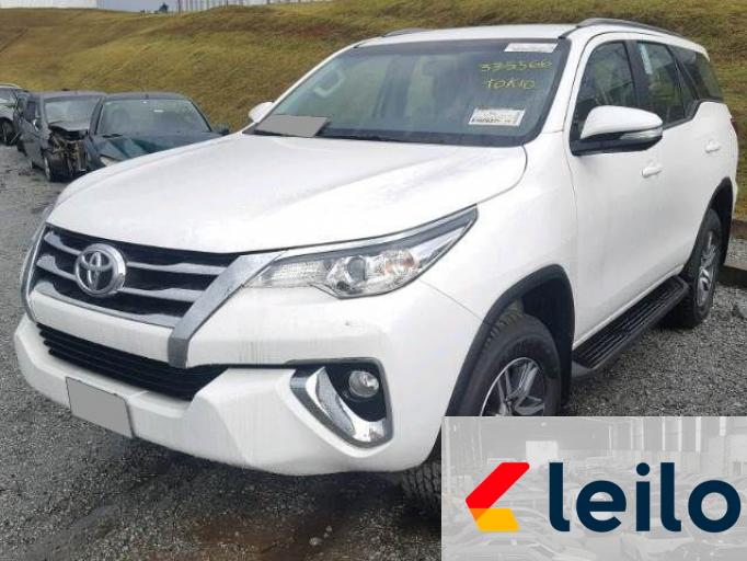 TOYOTA HILUX SW4 16/17