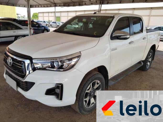 TOYOTA HILUX 20/20